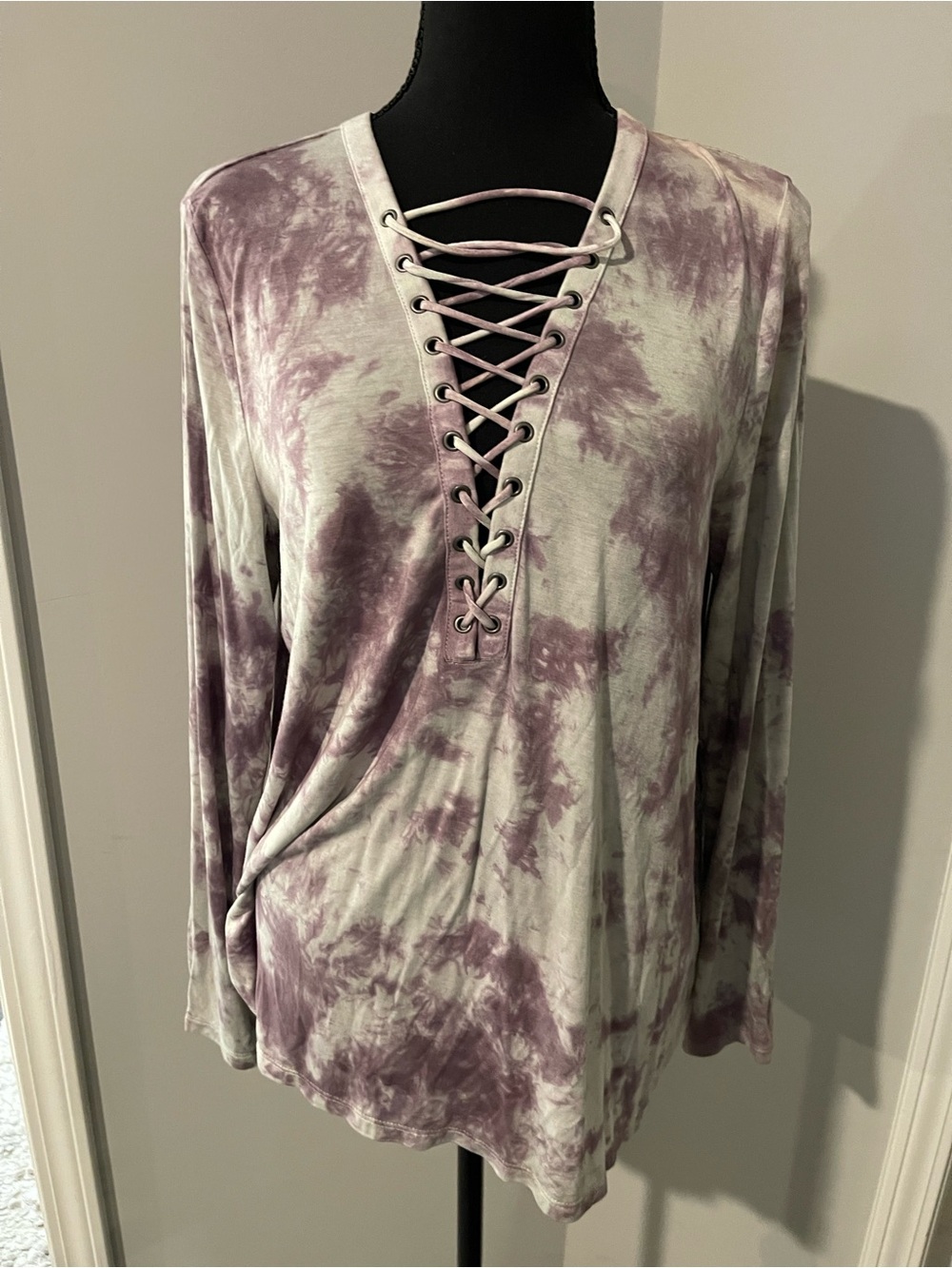 American Eagle Outfitters Lace-Up Tie-Dye Long Sleeve Top - Purple & White